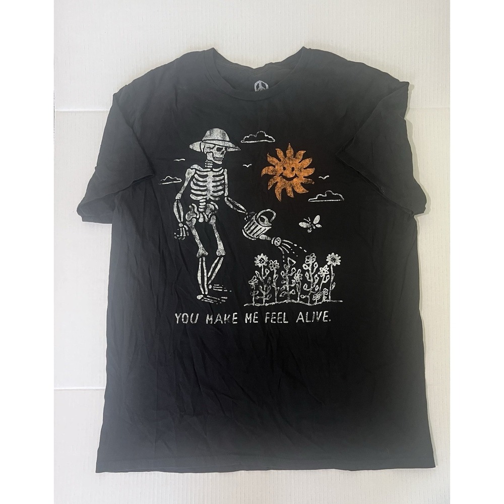 Peace Of Mind Men's Black Shirt You Make Me Feel Alive Size Large